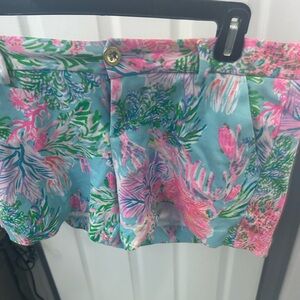 LILLY PULITZER shorts.